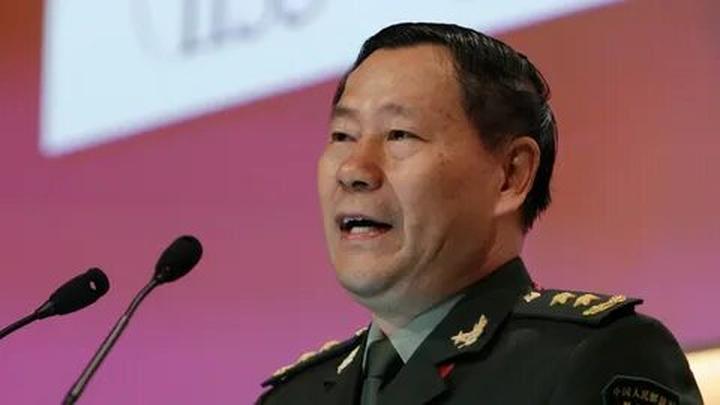 Nội dung: Trong một bóng mát trong mùa hè nóng bỏng, một cột mốc trong lịch sử nhạc